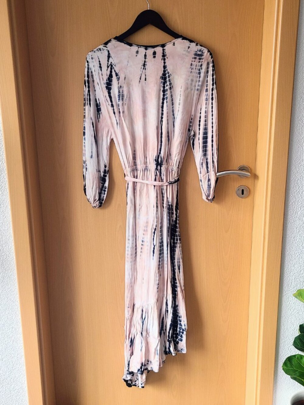 Young Fabulous & Broke Jillian Tie-Dye Faux Wrap Dress Peach, Navy Blue - Small - Picture 10 of 14